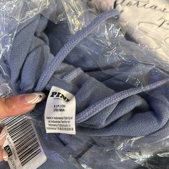 New PINK
EVERYDAY FLEECE RELAXED FULL-ZIP HOODIE - Picture 5 of 9